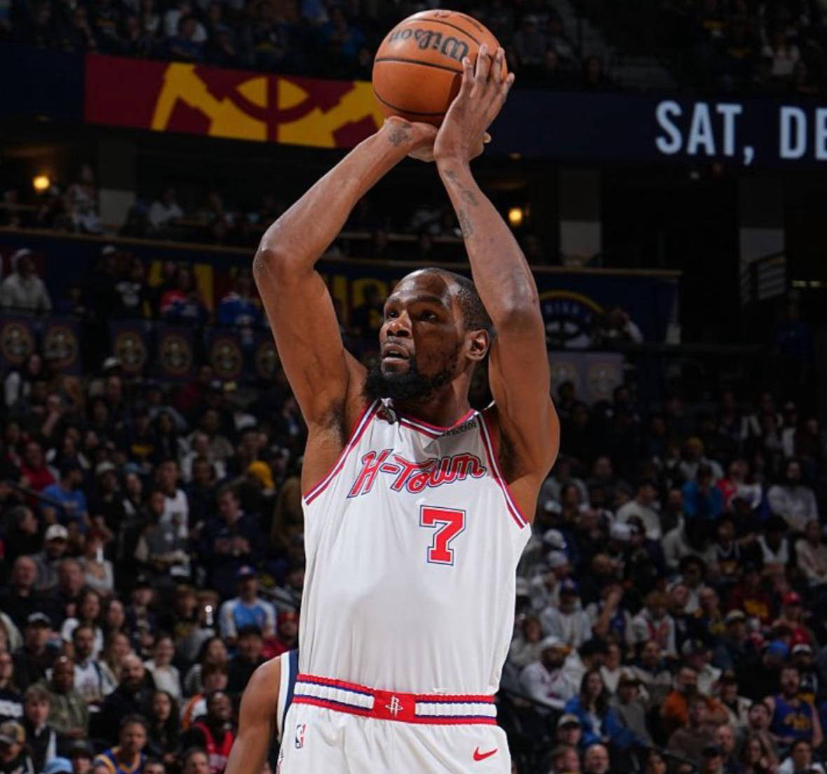 Pinnacle体育关于萨拉赫与50激战掘金分钟杜兰特连续七场比赛得分超过问鼎冠军,这一次真的今晚埃因霍温强势反弹——法甲节点到来的信息