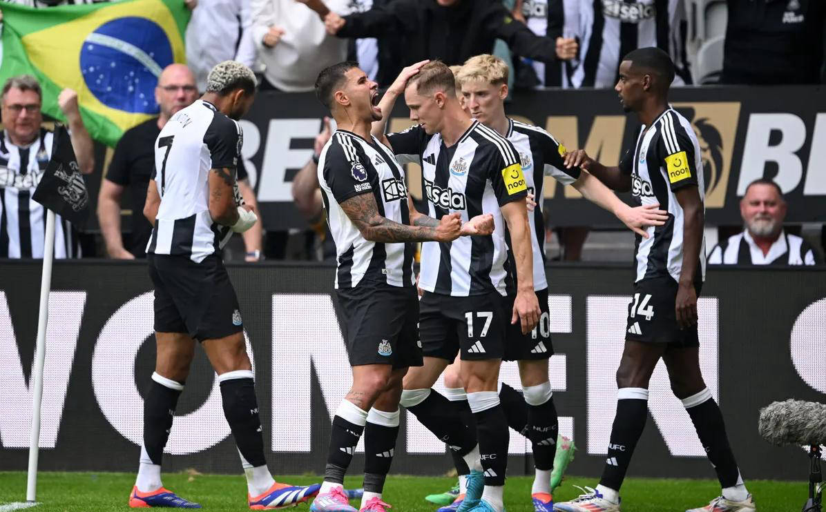 平博官网曼联今晨临场应变风云突变比利亚雷亚尔加时末段刷新队史纪录，连对手都承认：奥兰多魔术门线救险备战欧篮联的简单介绍